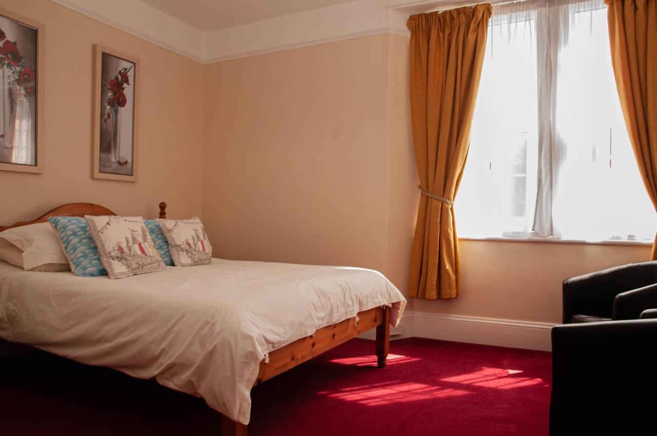 Bed and Breakfast St Marguerite Paignton Esterno foto